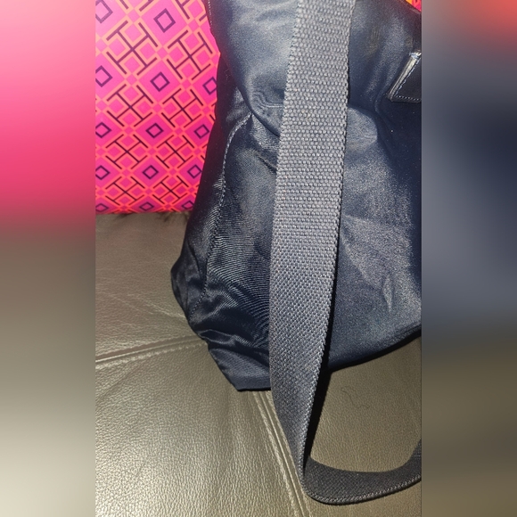 Tory Burch Navy Nylon Tote Bag W/ Wallet - Picture 2 of 10